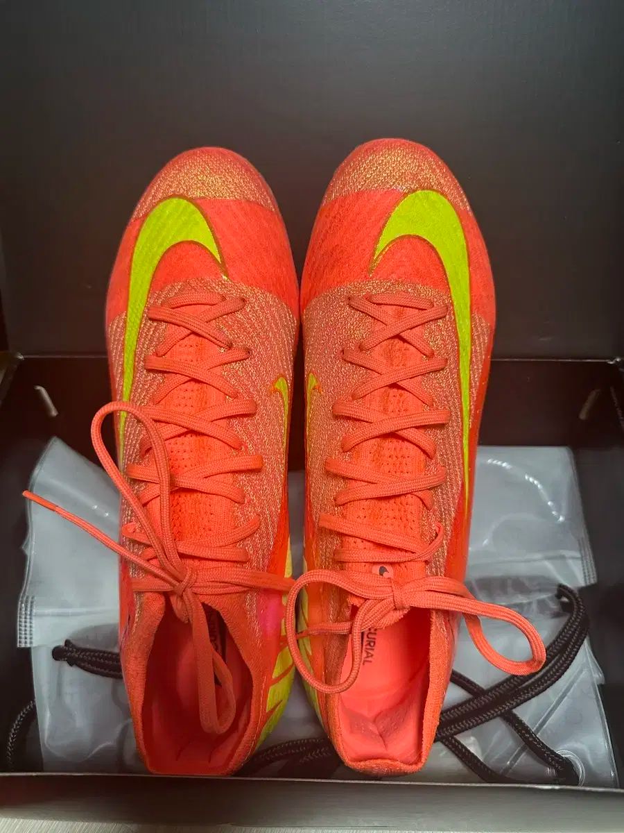 ナイキ エア ズーム マーキュリアル ベイパー16 エリート SE FG