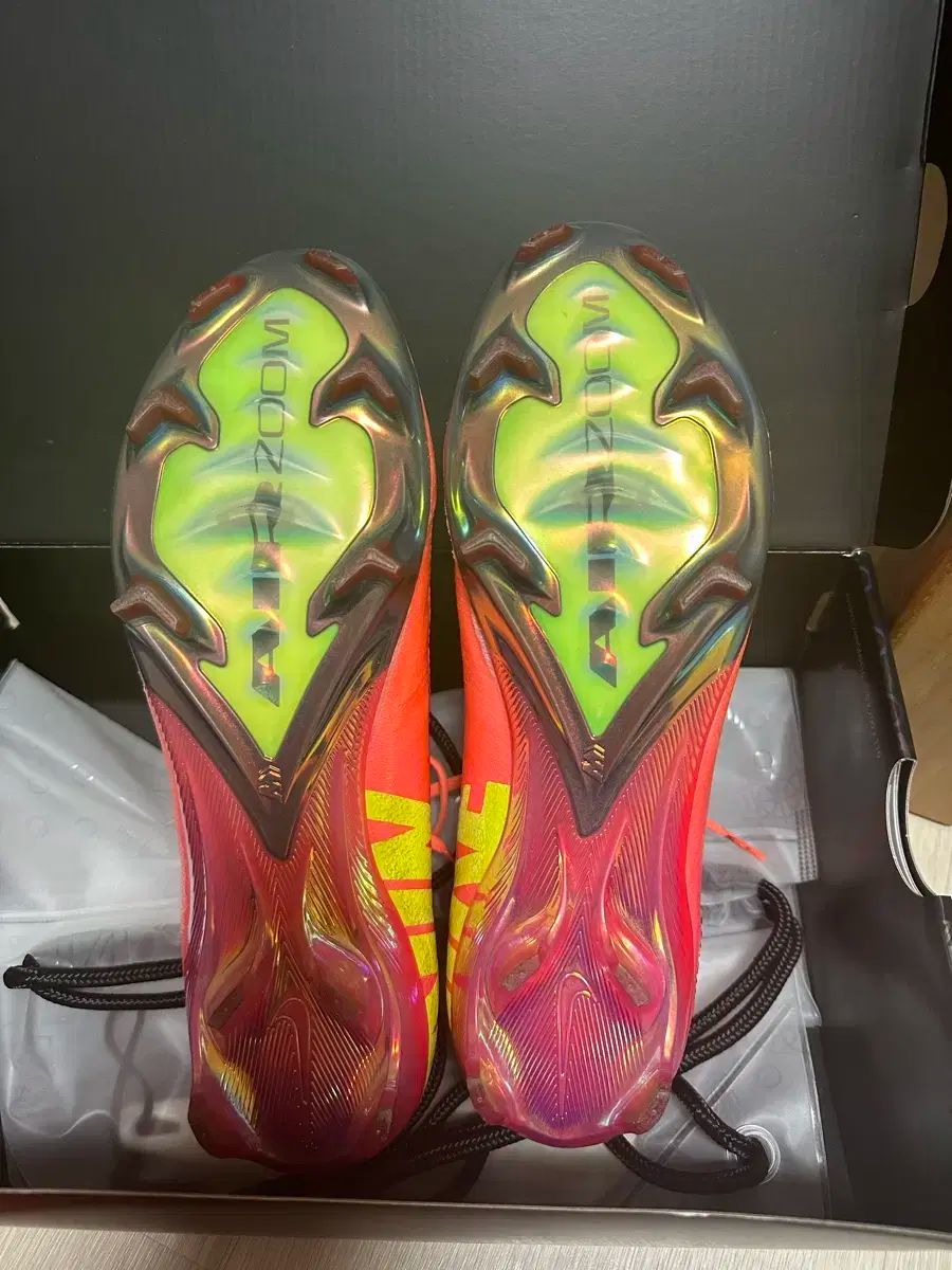 ナイキ エア ズーム マーキュリアル ベイパー16 エリート SE FG