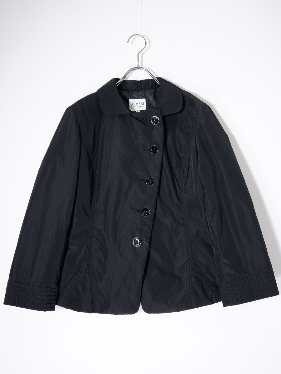 ARMANI COLLEZIONIアルマーニ コレッツォーニ ラウンドカラー中綿入り  