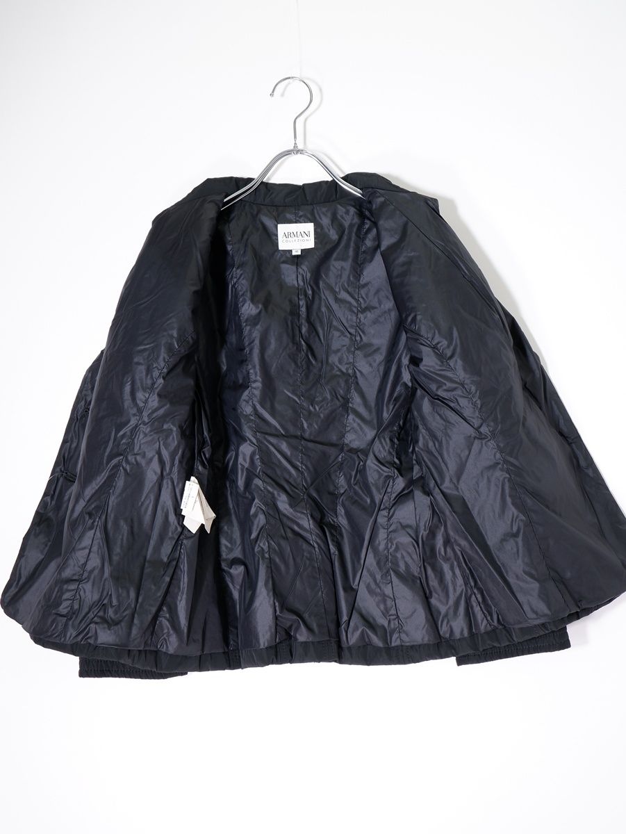 ARMANI COLLEZIONIアルマーニ コレッツォーニ ラウンドカラー中綿入り  