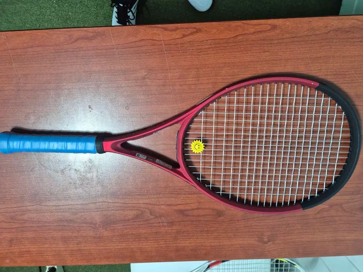 Wilson ウィルソン Clash 100 v 2 テニスラケット