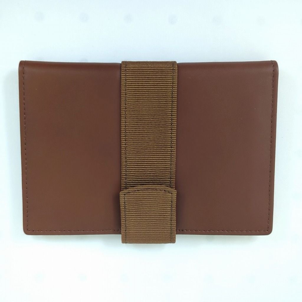 サルヴァトーレフェラガモ ヴァラ レザー リボン パスポートケース