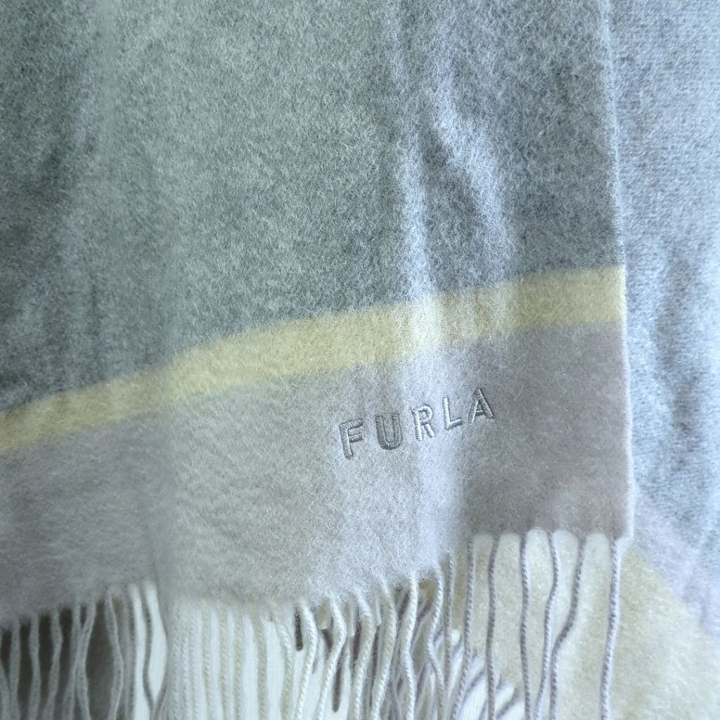 グレー アイボリー