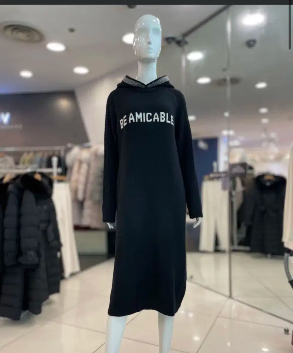 VOV ニット フード付きワンピース