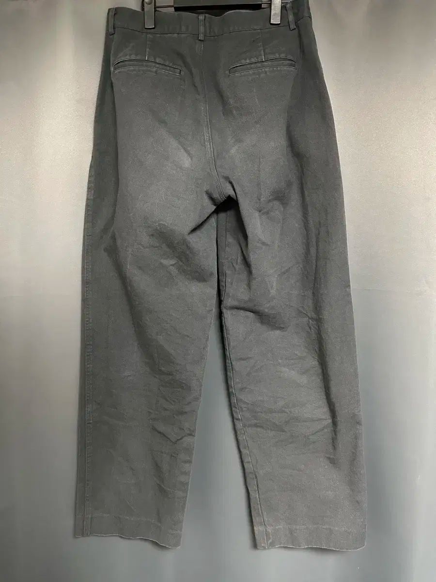 FRONT TWO TUCK DT CHINO PANTS / 2サイズ