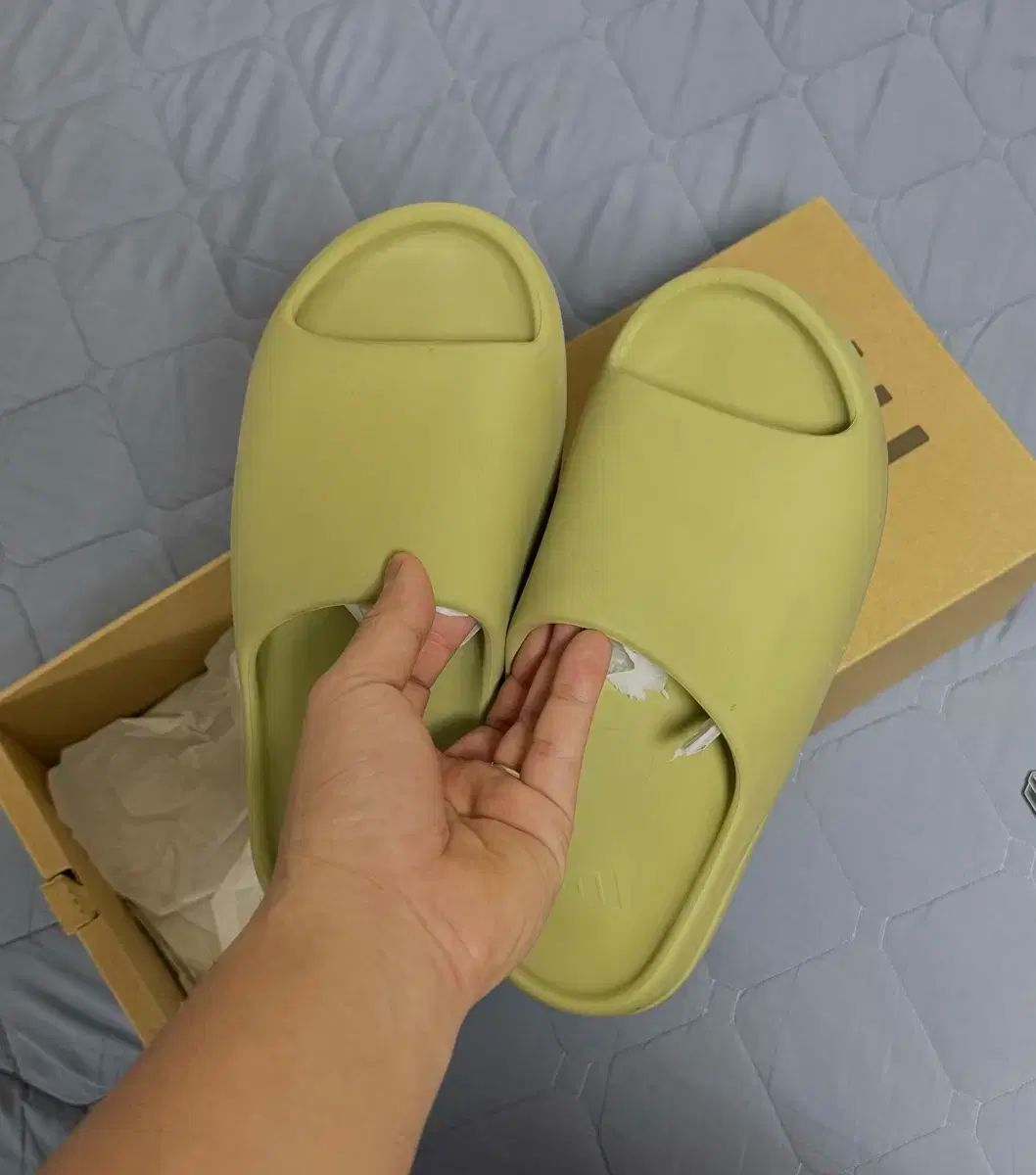 アディダス イージー スライド レジン 285mm 270 275