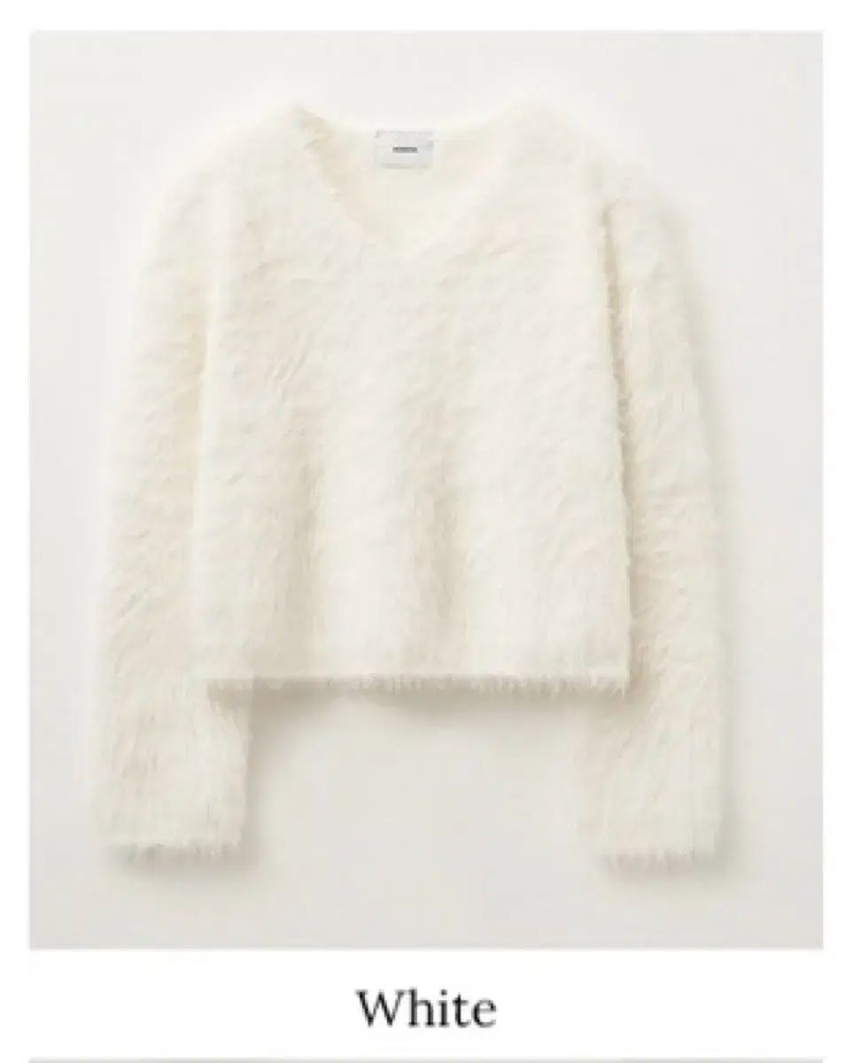 Vネック ニット