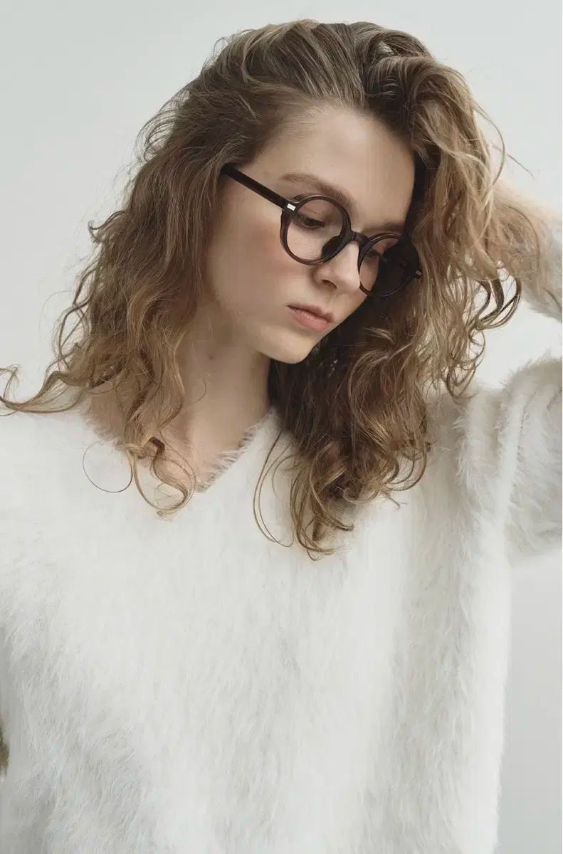 モンゴル ヘアリー アンゴラ Vネック ニット