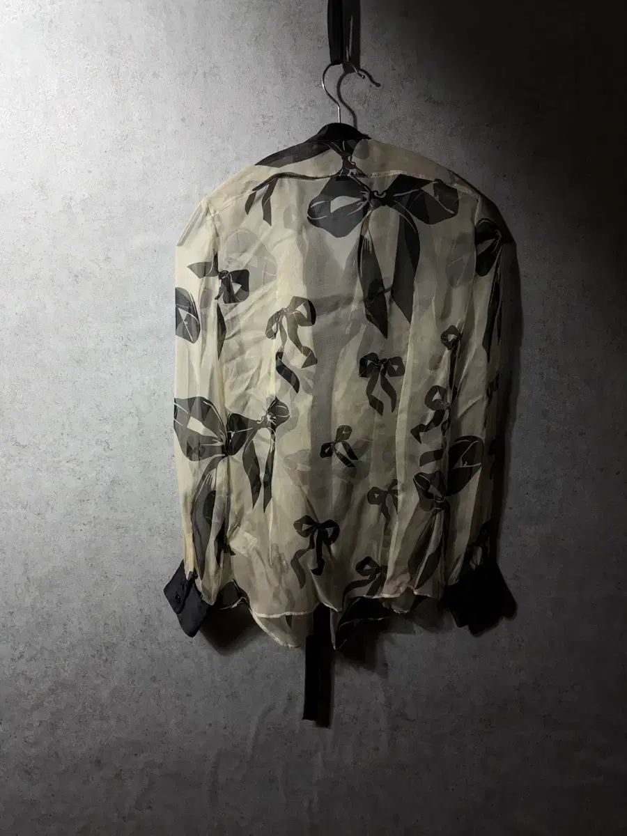ドルチェ&ガッバーナ リボン シースルー シャツ