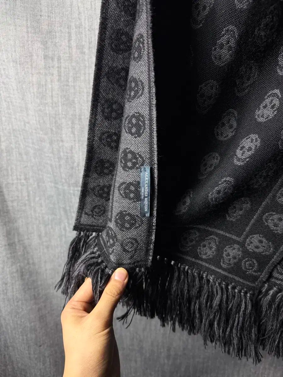  アレキサンダー マックイーン スカル マフラー マフラー 小物