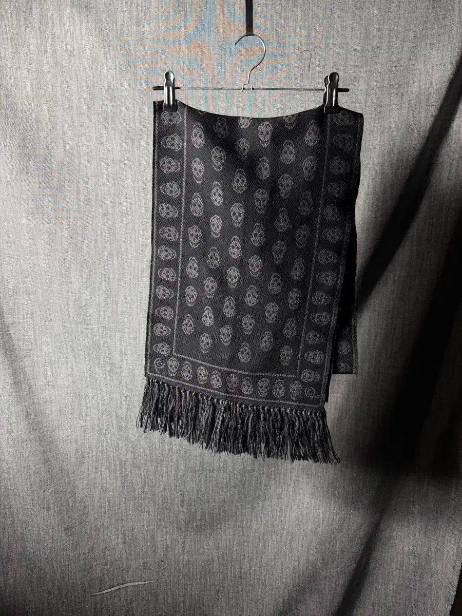 アレキサンダー マックイーン スカル マフラー