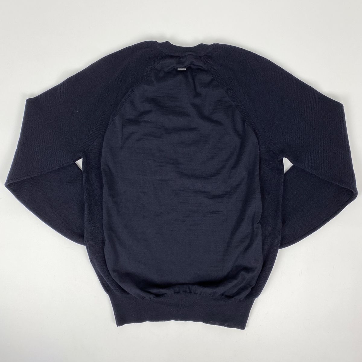 さ*ー様 Louis Vuitton ネイビー ロゴセーター Louis Vuitton ネイビー ニットセーター - メルカリ
