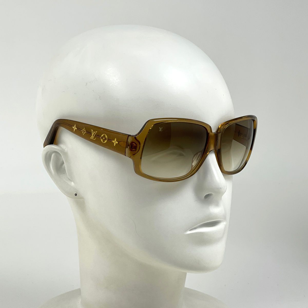 ルイ・ヴィトン Louis Vuitton オプセシオン カレ サングラス