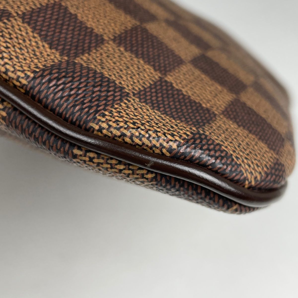 クリフトン ショルダーバッグ