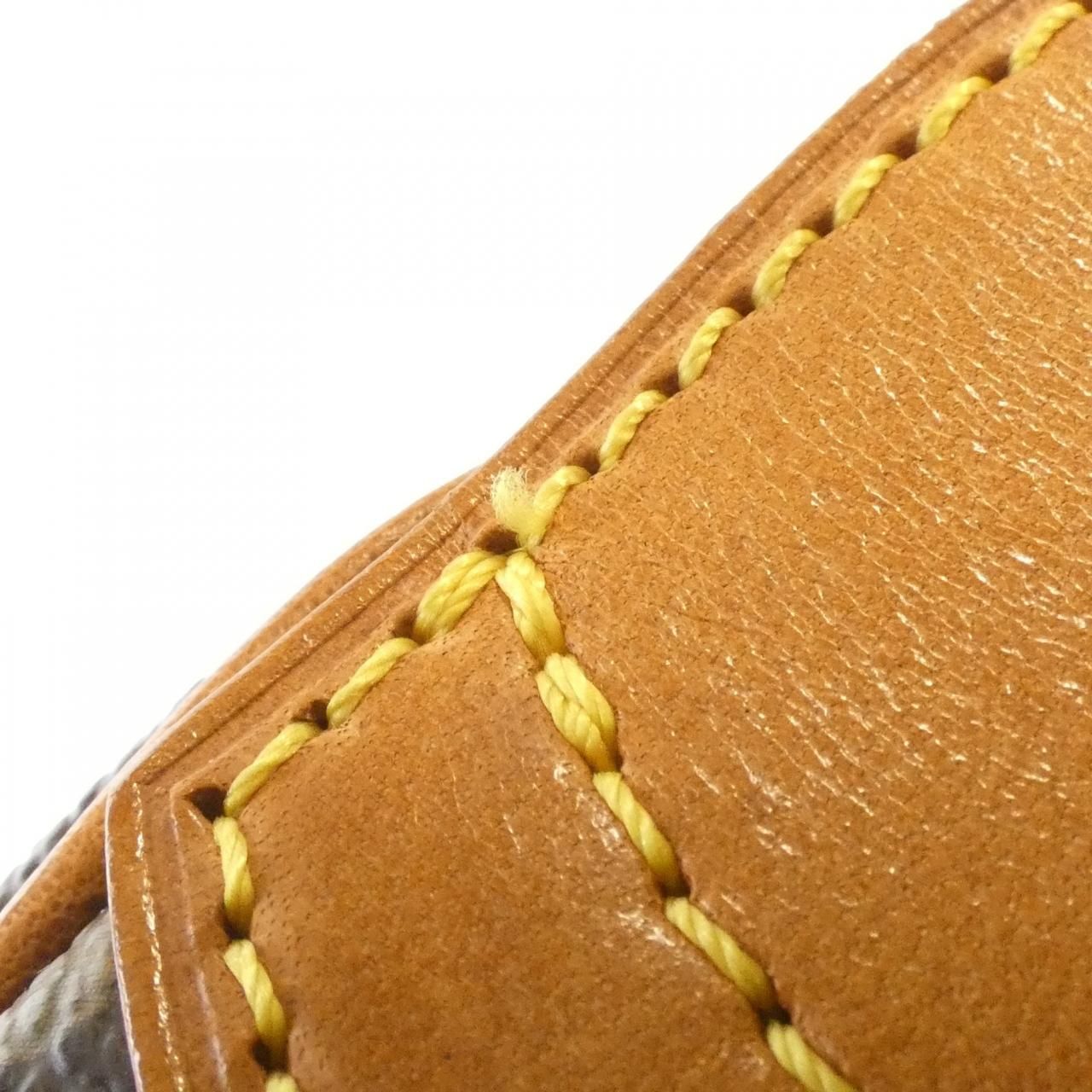 モノグラム クロワッサン