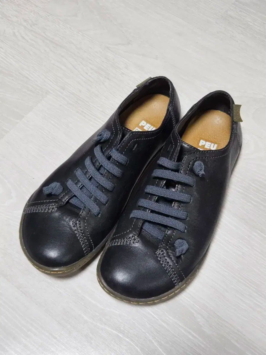 カンペール ペウpeu ブラック レディース 靴 36 235