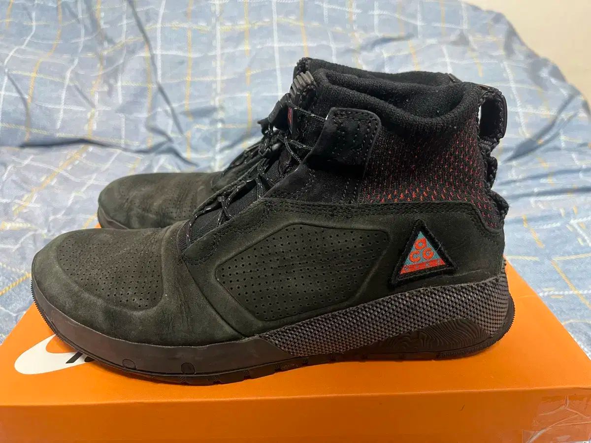 ナイキ ACG ラックリッジ ブラック 250