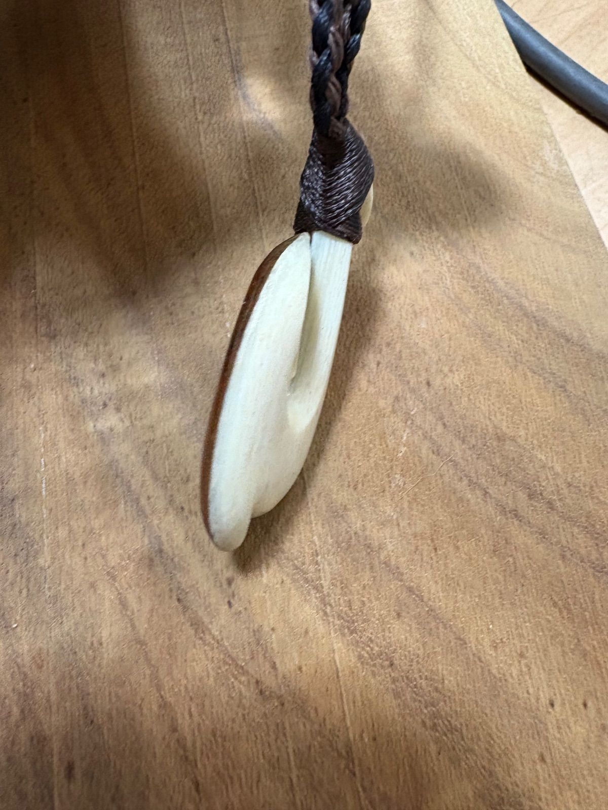 ボーンカービングネックレス(hksw7)Sサイズハワイアンコア×マッコウ お