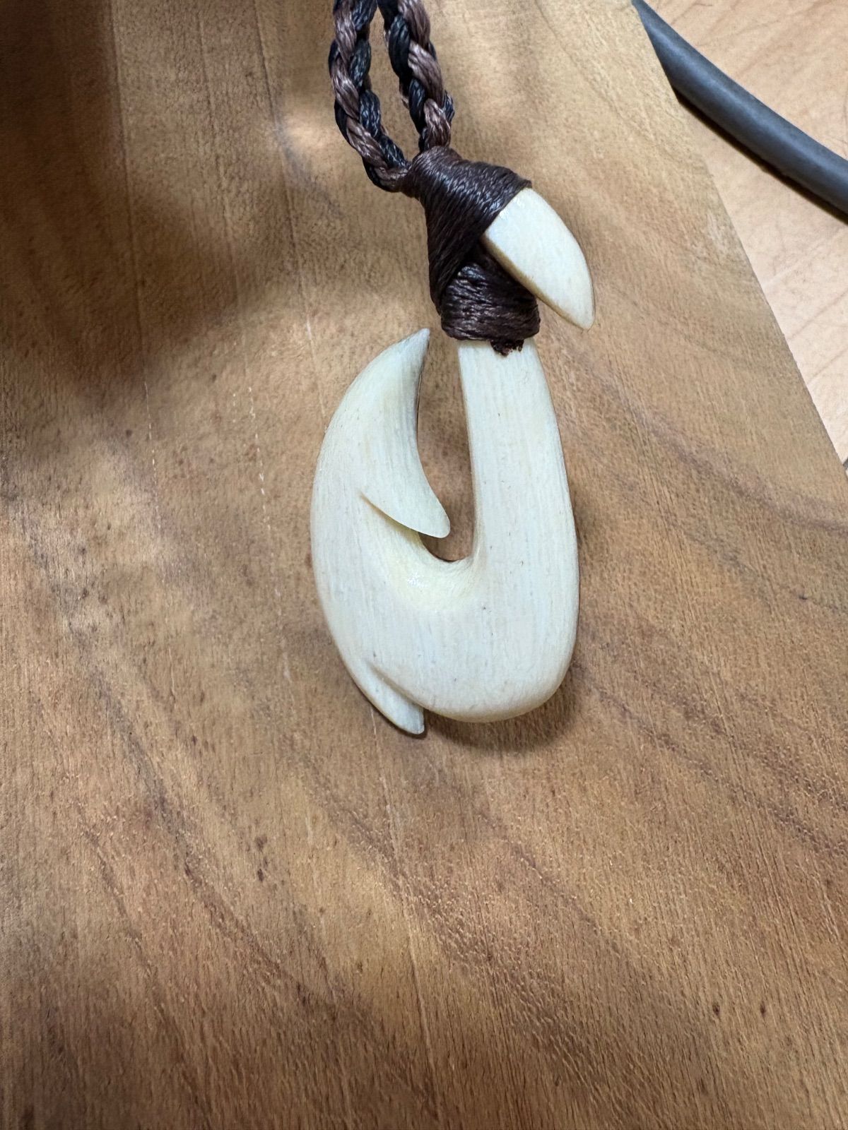 ボーンカービングネックレス(hksw7)Sサイズハワイアンコア×マッコウ お