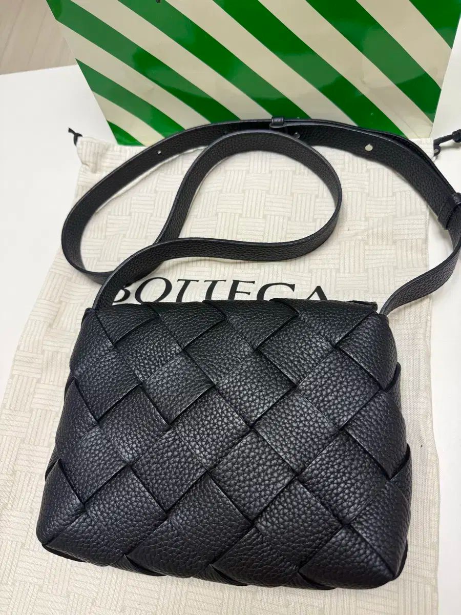ボッテガ ヴェネタ ディ ア ゴ バッグ