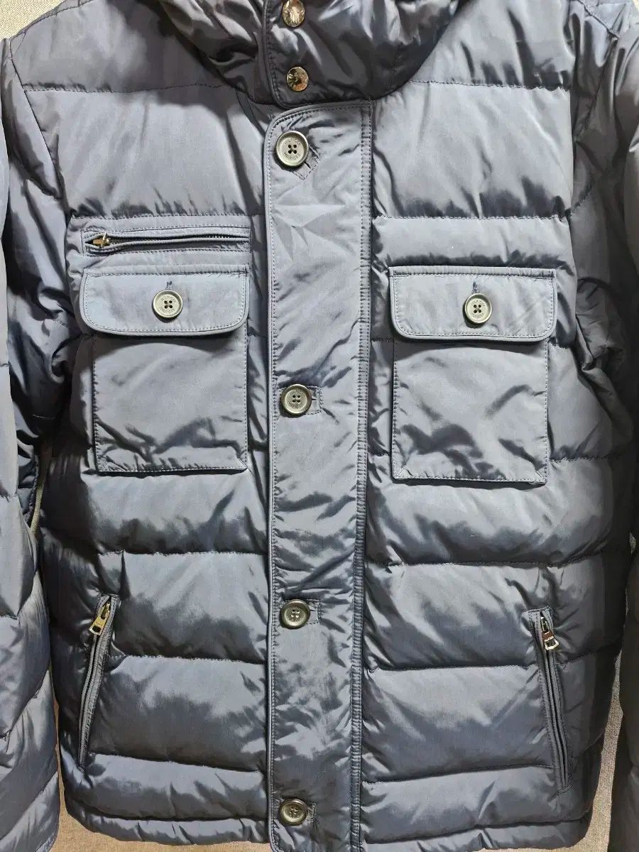 トミーヒルフィガー