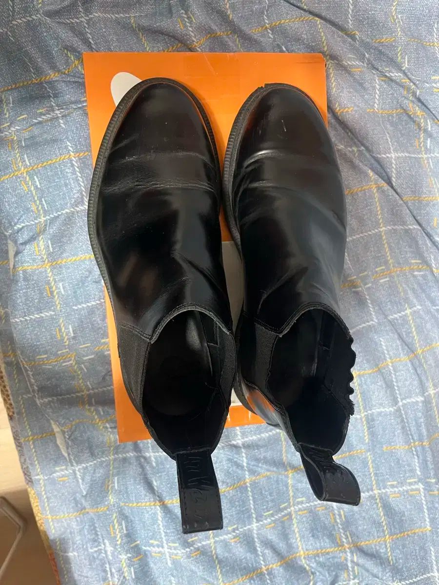 DR MARTENS ドクターマーチン ブラック チェルシー ブーツ 255