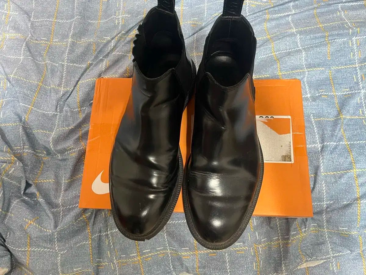 DR. MARTENS ドクターマーチン ブラック チェルシー ブーツ 255