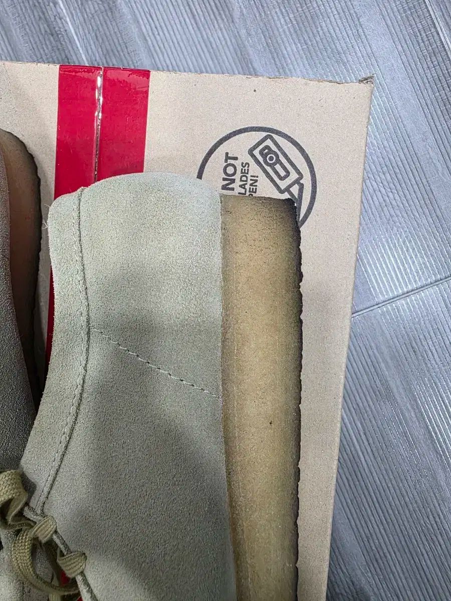 スウェード ワラビー