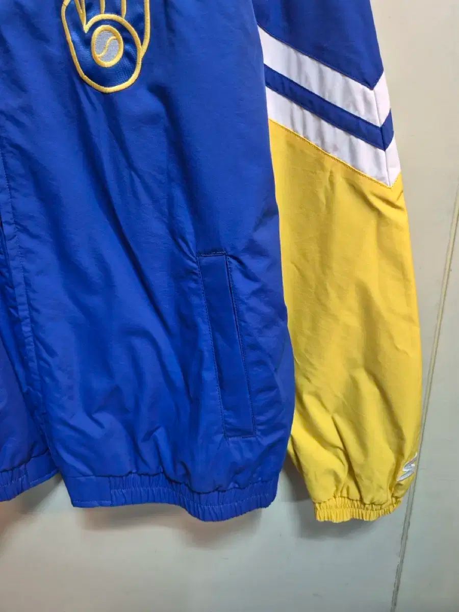 ルー ジャケット