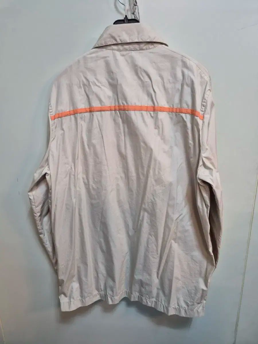 Studios アクネストゥディオズ