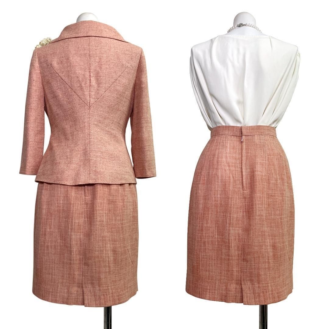 コーラルピンク