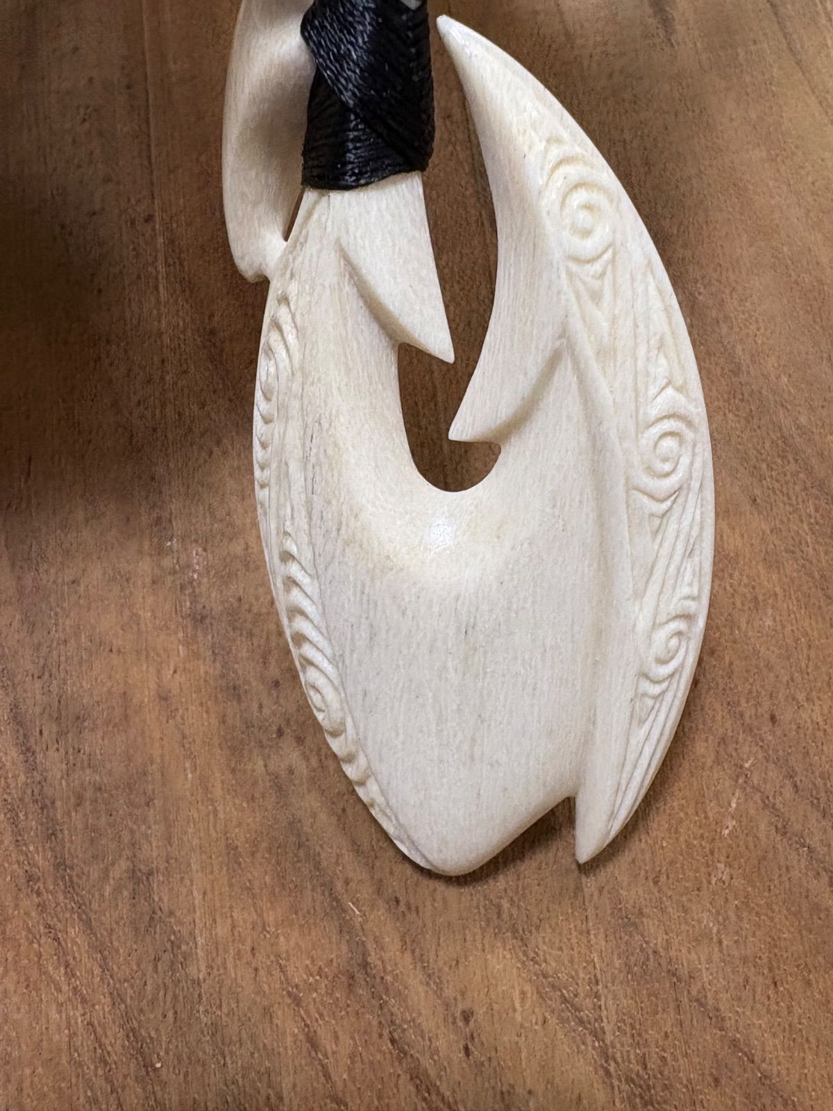 ボーンカービングネックレス(sw82)Lサイズ マッコウ - メルカリ