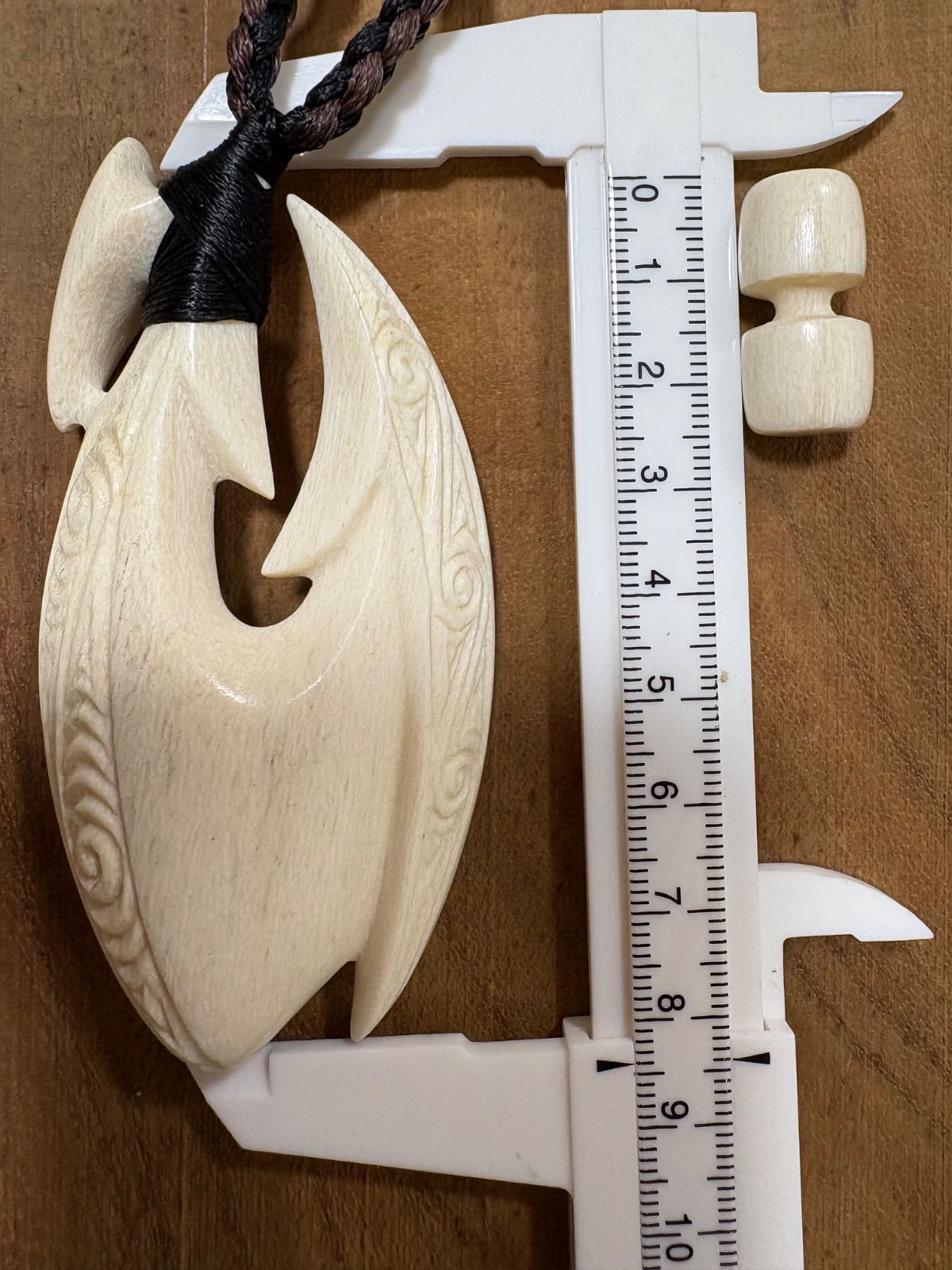 ボーンカービングネックレス(sw82)Lサイズ マッコウ - メルカリ