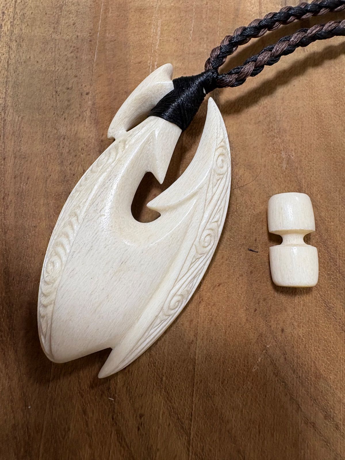 ボーンカービングネックレス(sw82)Lサイズ マッコウ - メルカリ