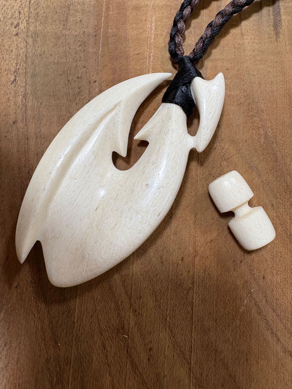 ボーンカービングネックレス(sw82)Lサイズ マッコウ - メルカリ