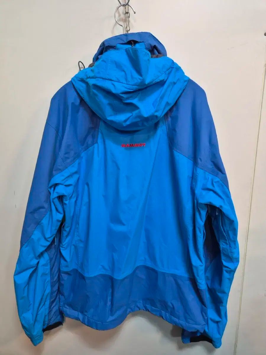 マムート ドライテック