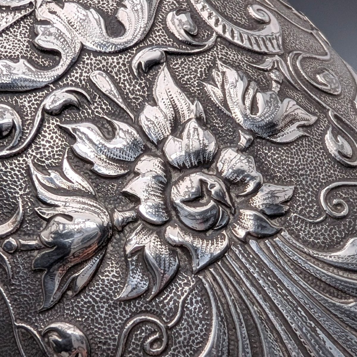 1892年 英国アンティーク シルバープレート製 ビスケットバレル James Dixon Sons