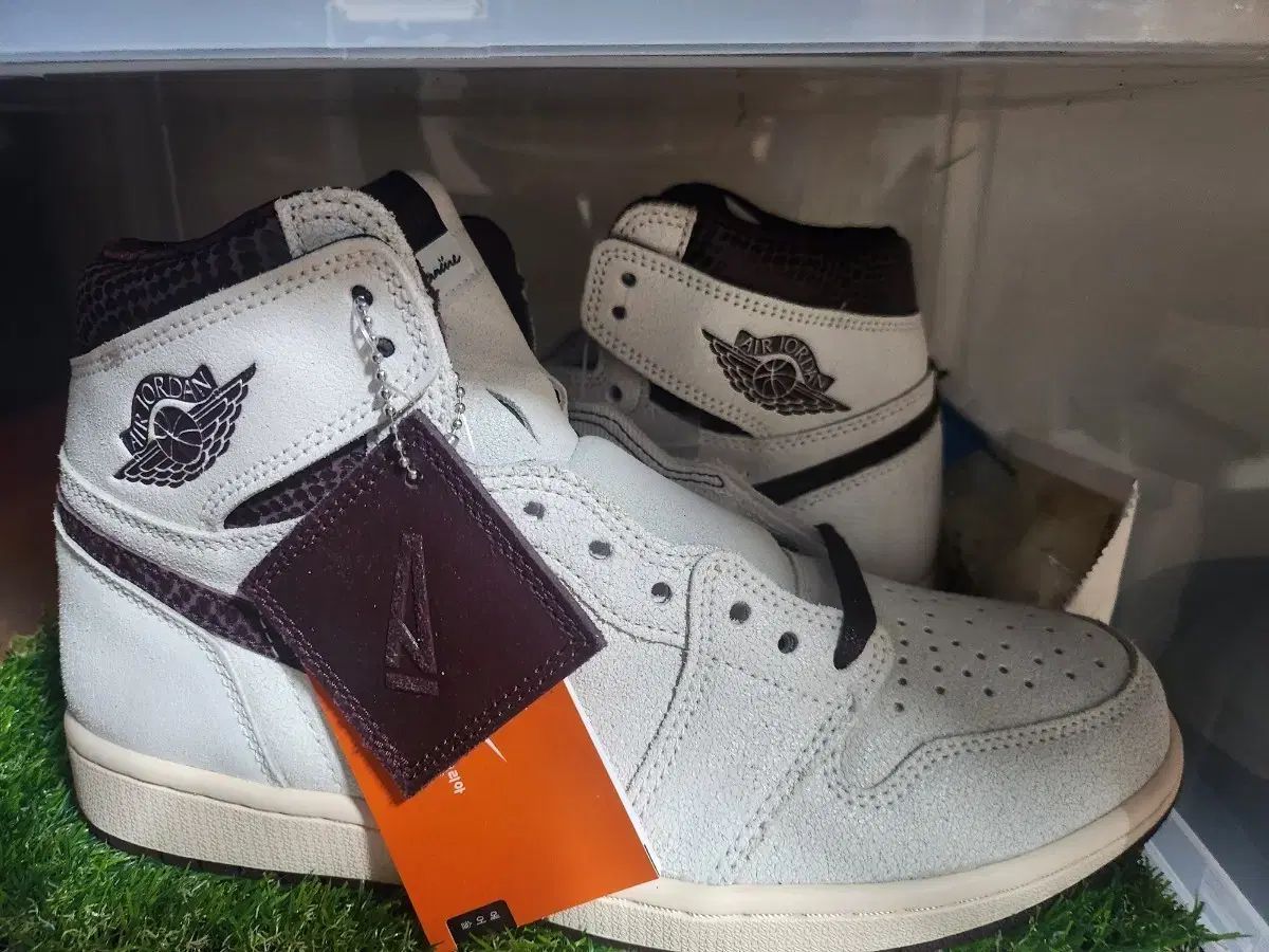 ナイキ エアジョーダン1 ハイ OG マニエール 265