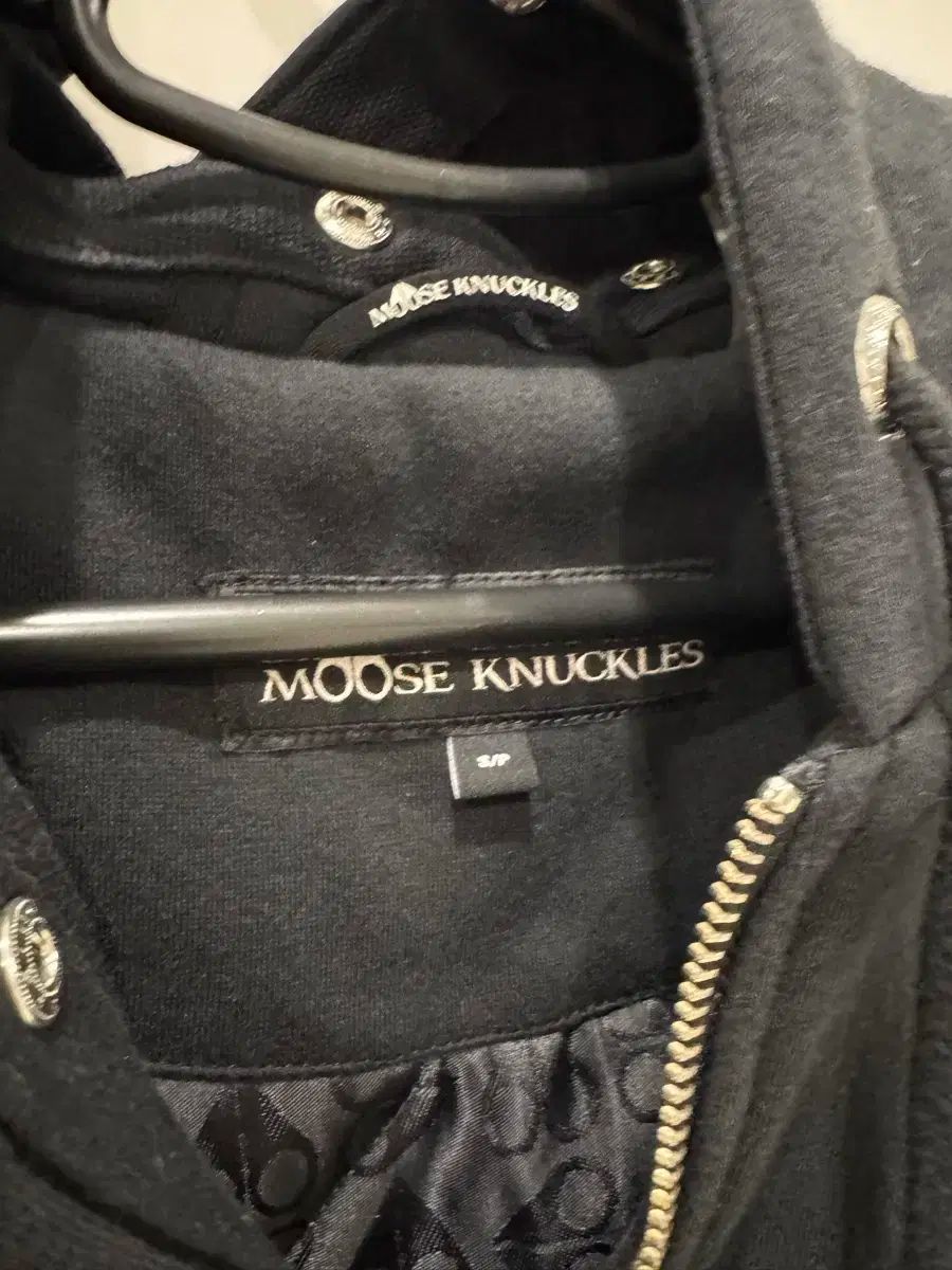 ムースナックルズ Bunny セーター S