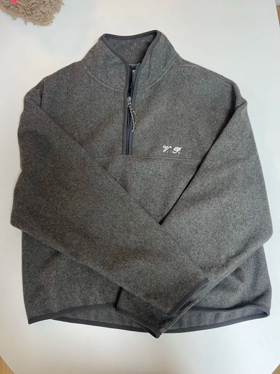 ビアプレーン ビア アノラック フリース グレー