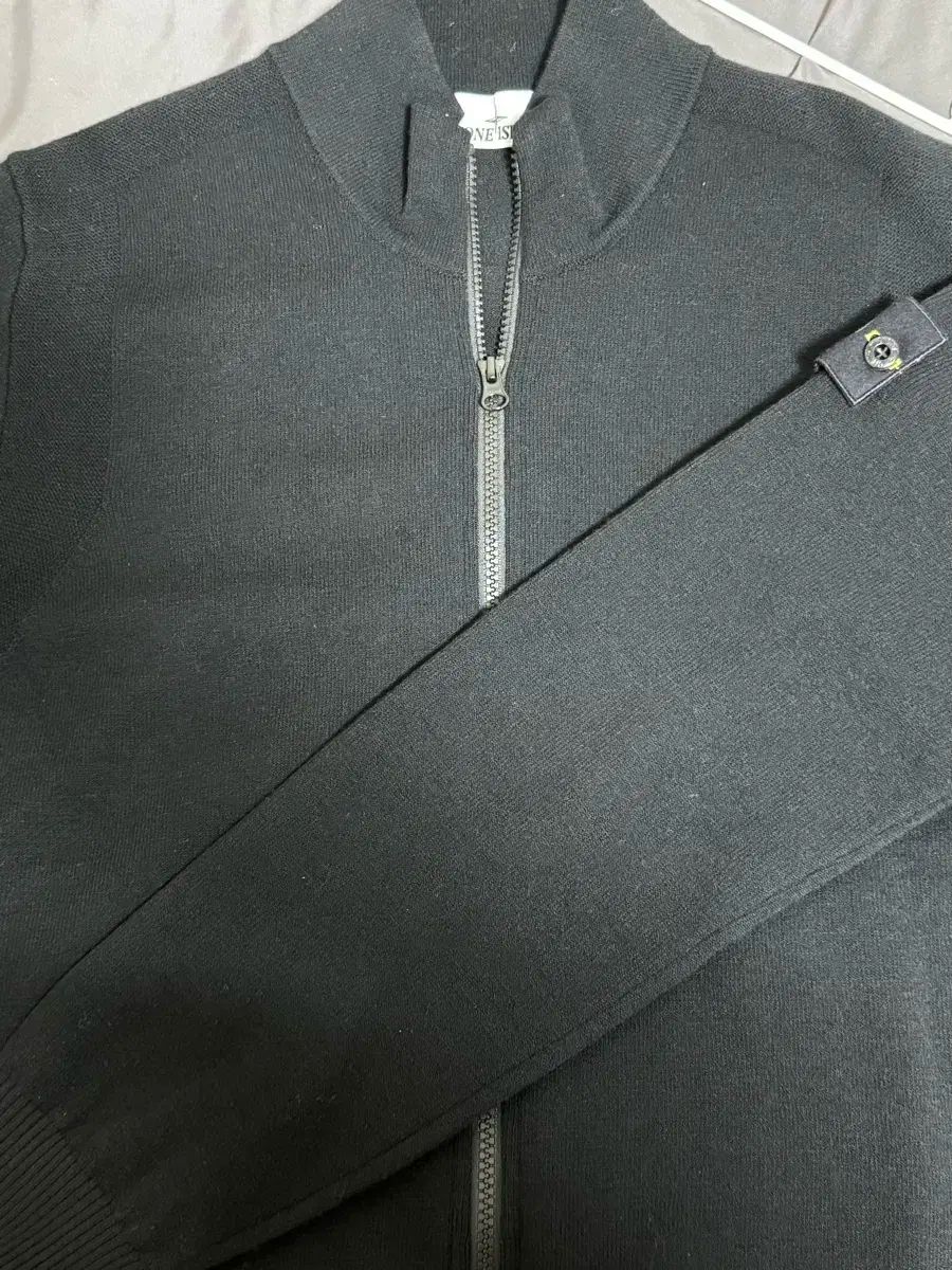 ストーンアイランド ニット ジップアップ L