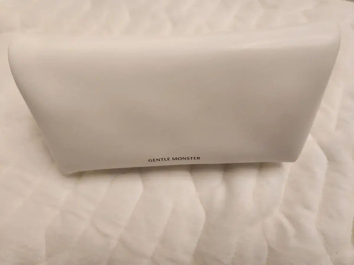 ジェントルモンスター