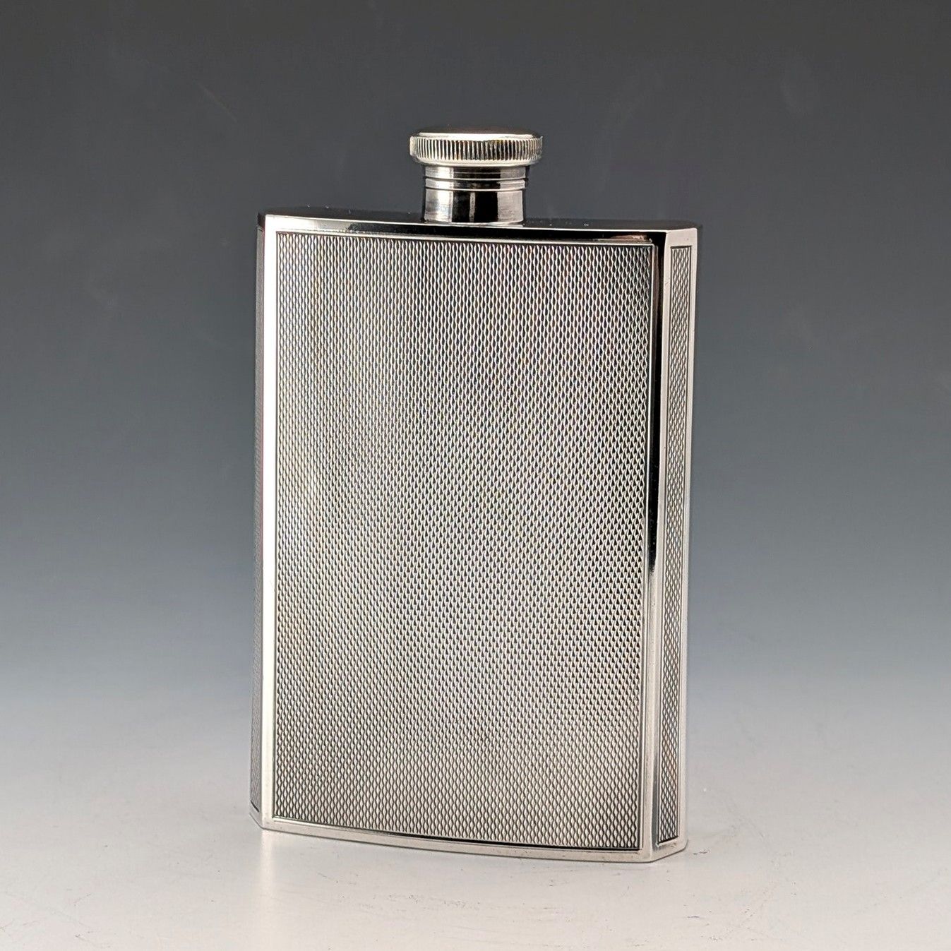 20世紀初頭 英国アンティーク シルバープレート製 スキットル James