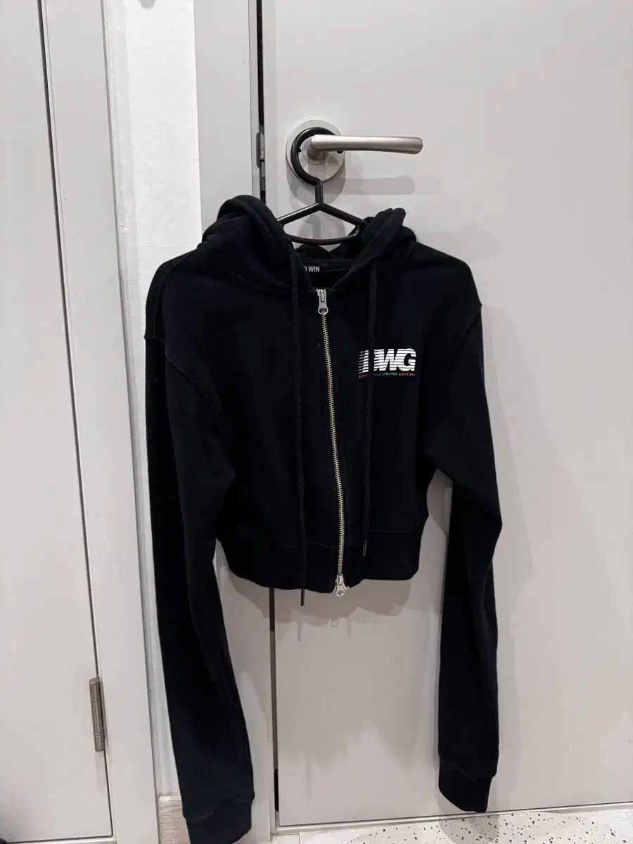  HDEX BORN TO WIN クロップドジップアップ ヨガウェア ヨガ ピラティス