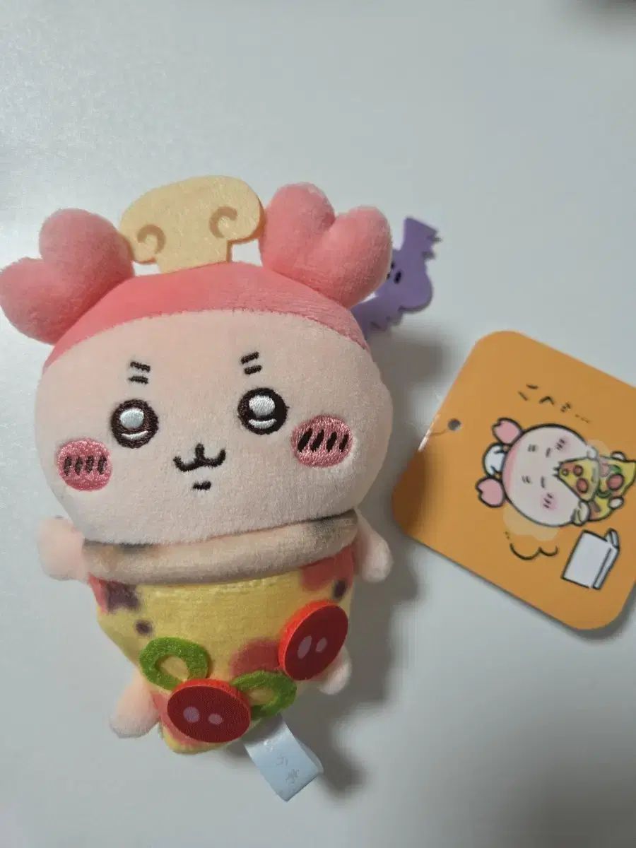 ちいかわ モモンガ 古本屋 カニちゃん ハロウィン おそろいピザな