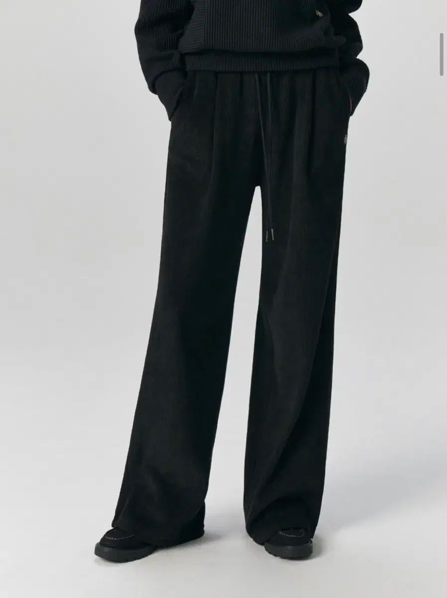 wコンセプト シティーブリーズ ツーウェイ コーデュロイ Vending Machine Ver. ワイド パンツ ブラック