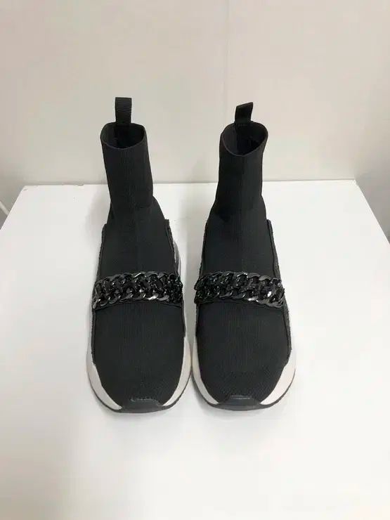 23. シューコンマボニー ロリーマー ジュエル JEWEL ニット ソックス スニーカー