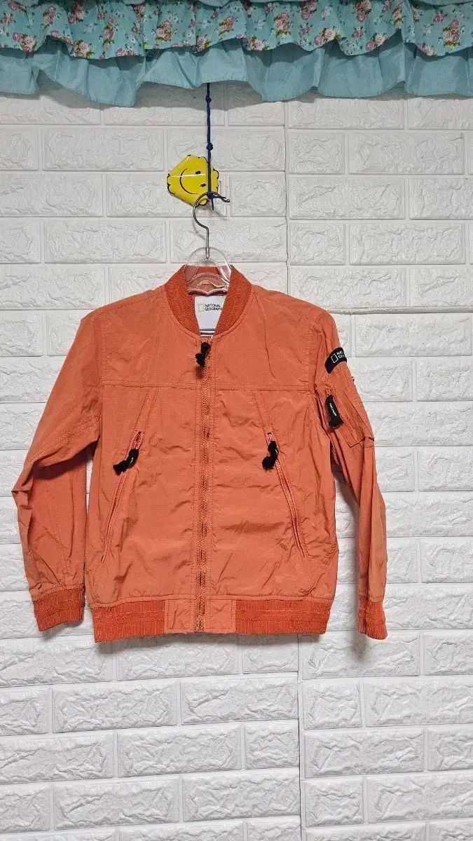 SALE，限定セール ナショナルジオグラフィック キッズ 正規品 ジャケット 130 その他