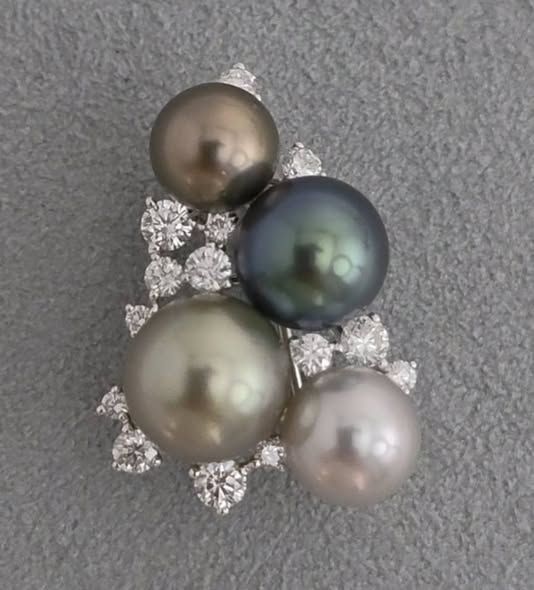 K18WG タヒチダイヤモンドペンダント