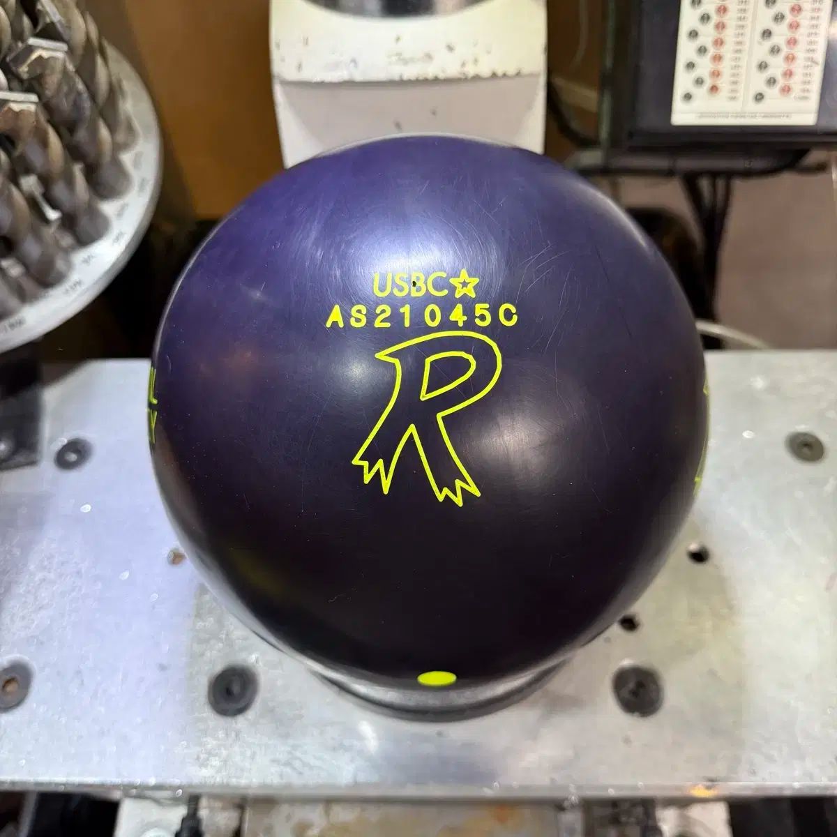 ジコウビ イベント ラディカル コンスピラシー HK 22 15パウンド 球